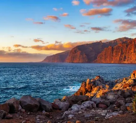 Apartment Cozy Townhouse With Ocean Views In Costa Adeje (Tenerife)