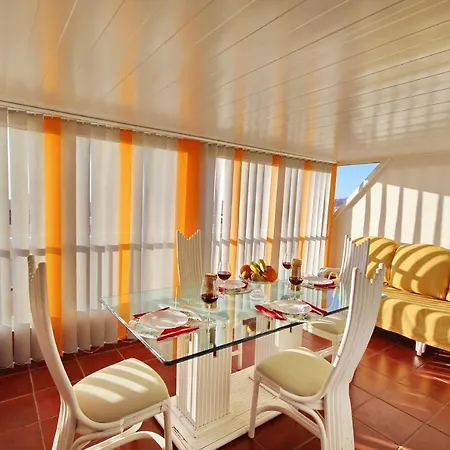 Cozy Townhouse With Ocean Views In Nyaraló Costa Adeje (Tenerife)