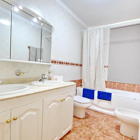 Cozy Townhouse With Ocean Views In Costa Adeje (Tenerife)