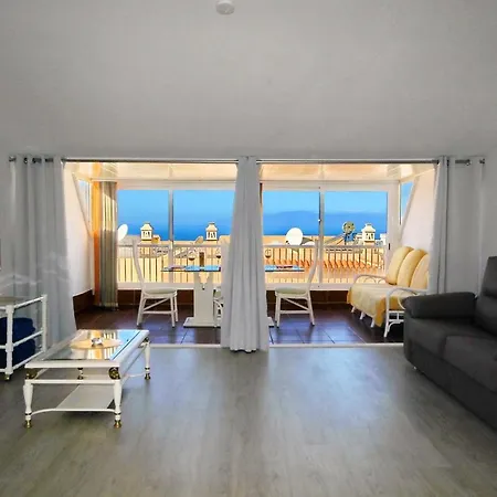 Cozy Townhouse With Ocean Views In * Costa Adeje (Tenerife)